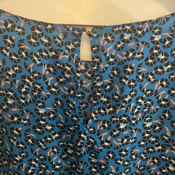 Ann Taylor Tulip Sleeve Printed Blouse - Picture 4 of 6